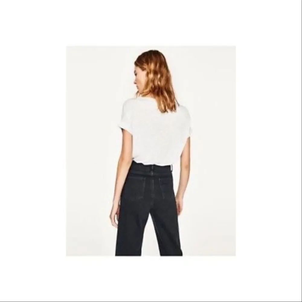 ✨ZARA PRINTED T-SHIRT✨ - Picture 6 of 6